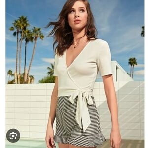 Gianni BINI SZ.M.‎ Chic White Wrap Top W Sash